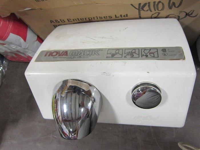NOVA 0110 / NOVA 5 Push-Button Model (110V/120V) HEATING ELEMENT (1700 Watts) Part# 21-055017K-Hand Dryer Parts-World Dryer-Allied Hand Dryer